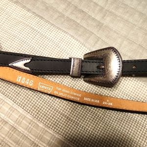Levi's belt